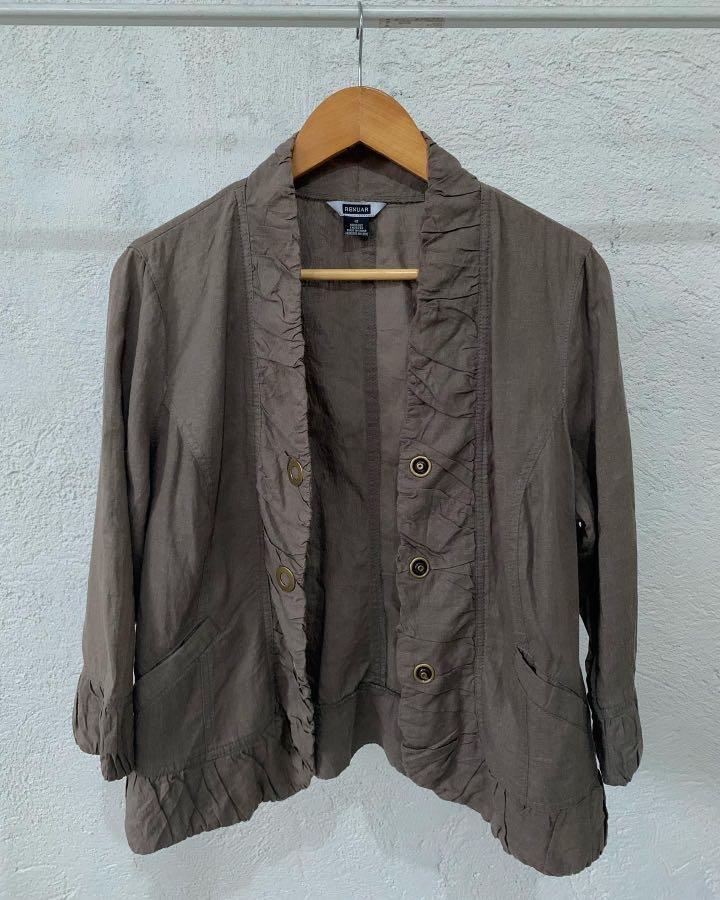Renuar Khaki Green Blazer, Women's Fashion, Coats, Jackets and Outerwear on Carousell