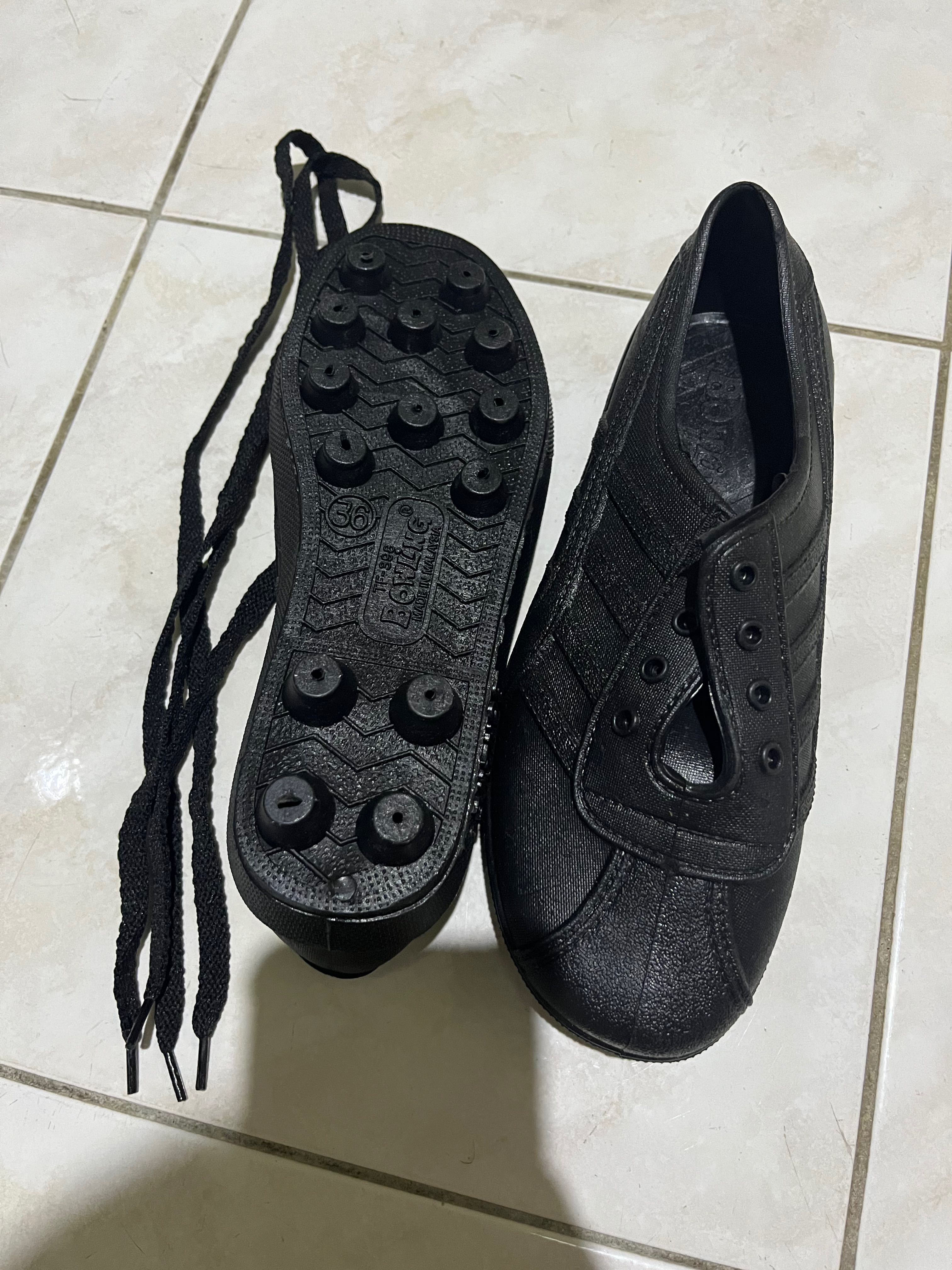 Rubber shoe Kasut getah Kampung adidas with studs Sports