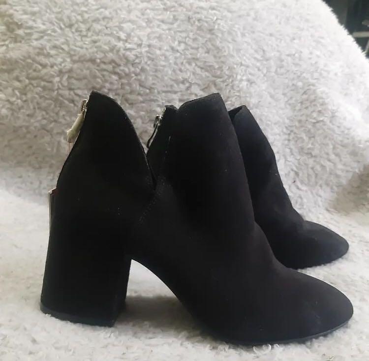 black suede pull on boots