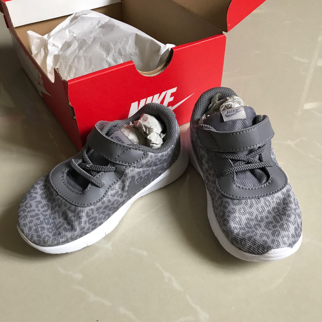 nike tanjun leopard print