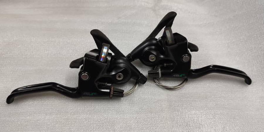 Shimano Altus A10 Rapid Fire Shifter Brake Set