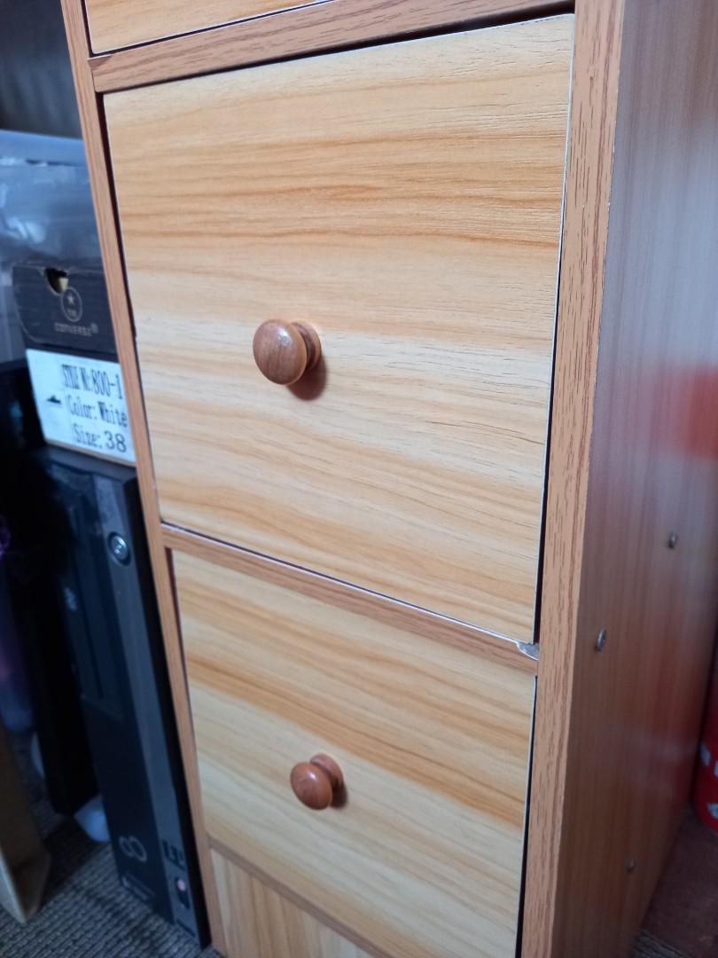 Table (Category: Office Furniture & Fixtures) located in Quezon City. Submitted by beiya2026 (Listing ID 1167066504, Image 3). Description: Student Table measurements: 120cm H x 40cm W x 120cm L I bought it for 1500 but I will sell it for 1100 due to some dents when I received it..