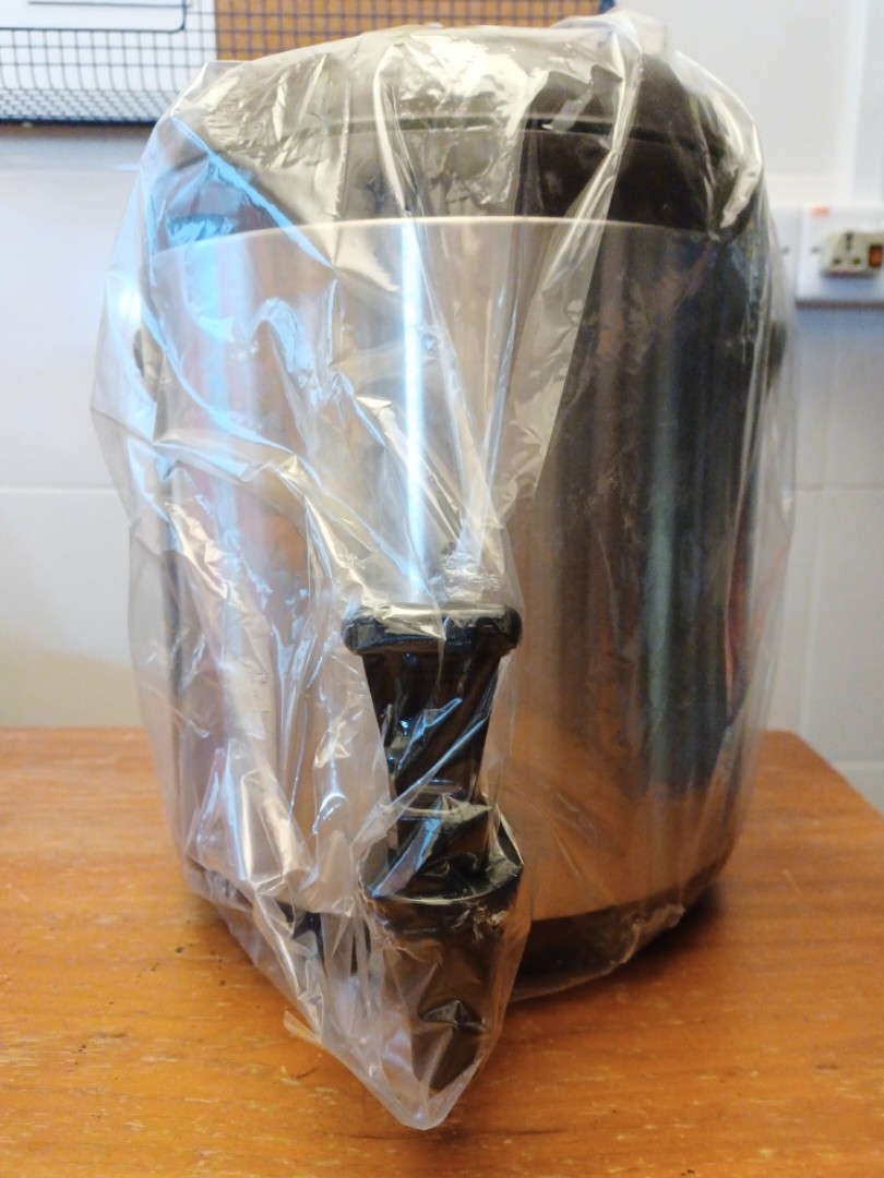 Thermos Bucket, TV & Home Appliances, Kitchen Appliances, Kettles
