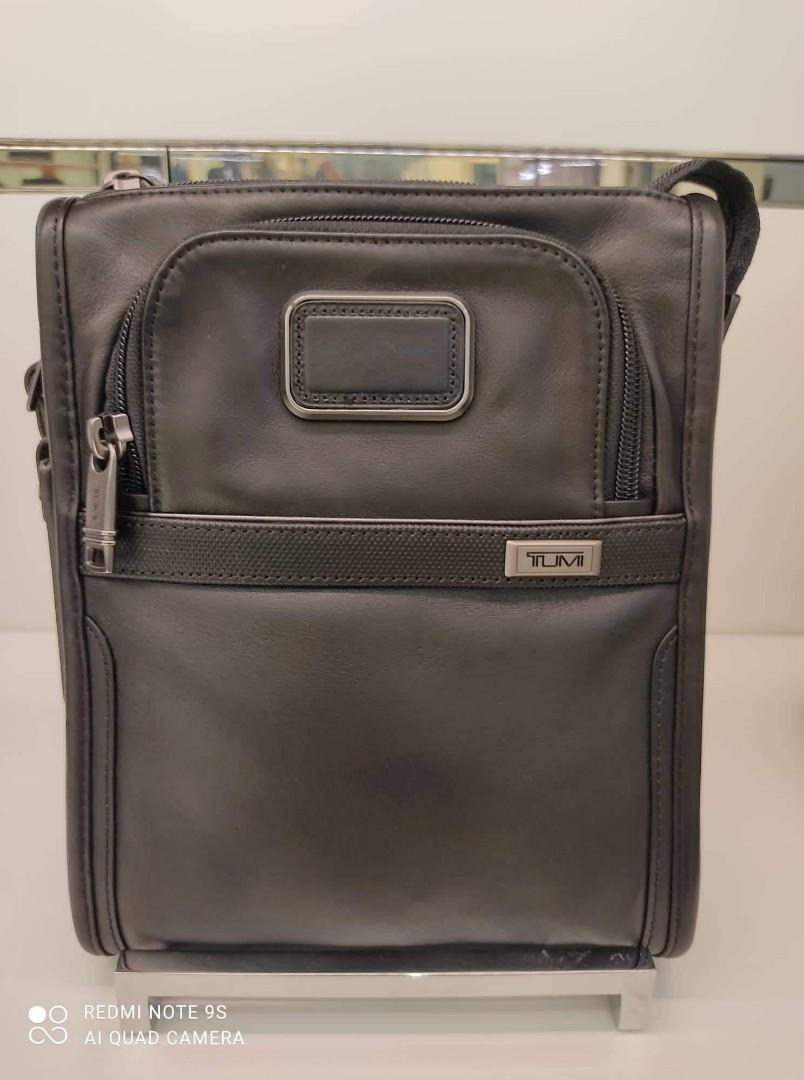 TUMI POCKET BAG SMALL LEATHER (ALPHA 3), Men's Fashion, Bags 