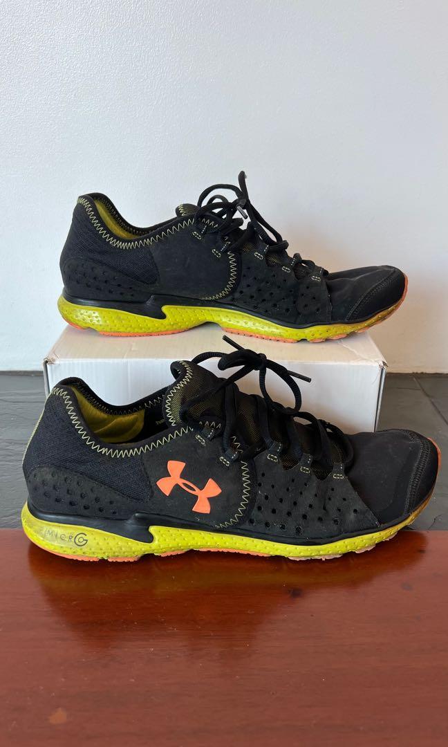 Black and shop neon yellow shoes