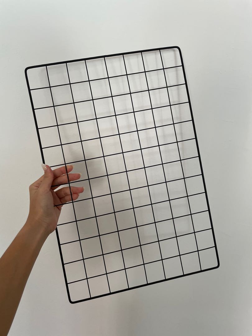 (WEDDING DECO) Daiso wire mesh , Furniture & Home Living, Home Decor