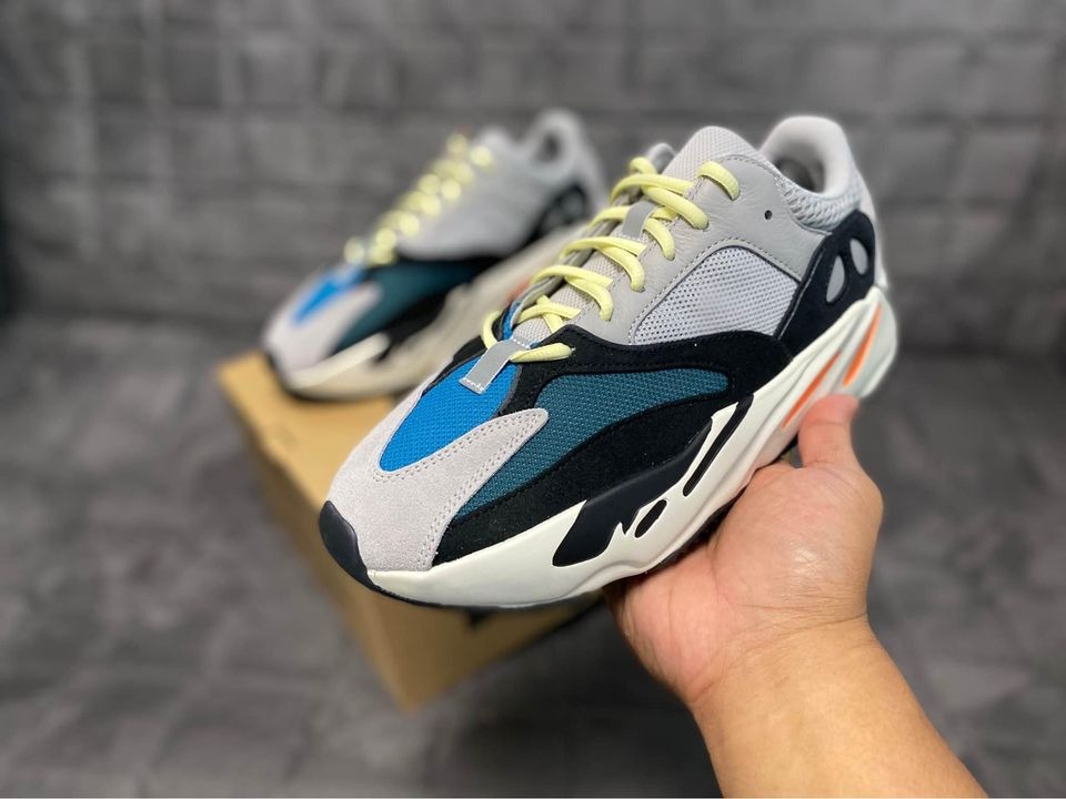 yeezy 700 wave runner uk