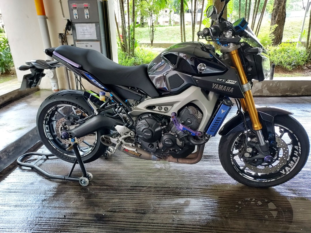 Mt 09 store yamaha 2015
