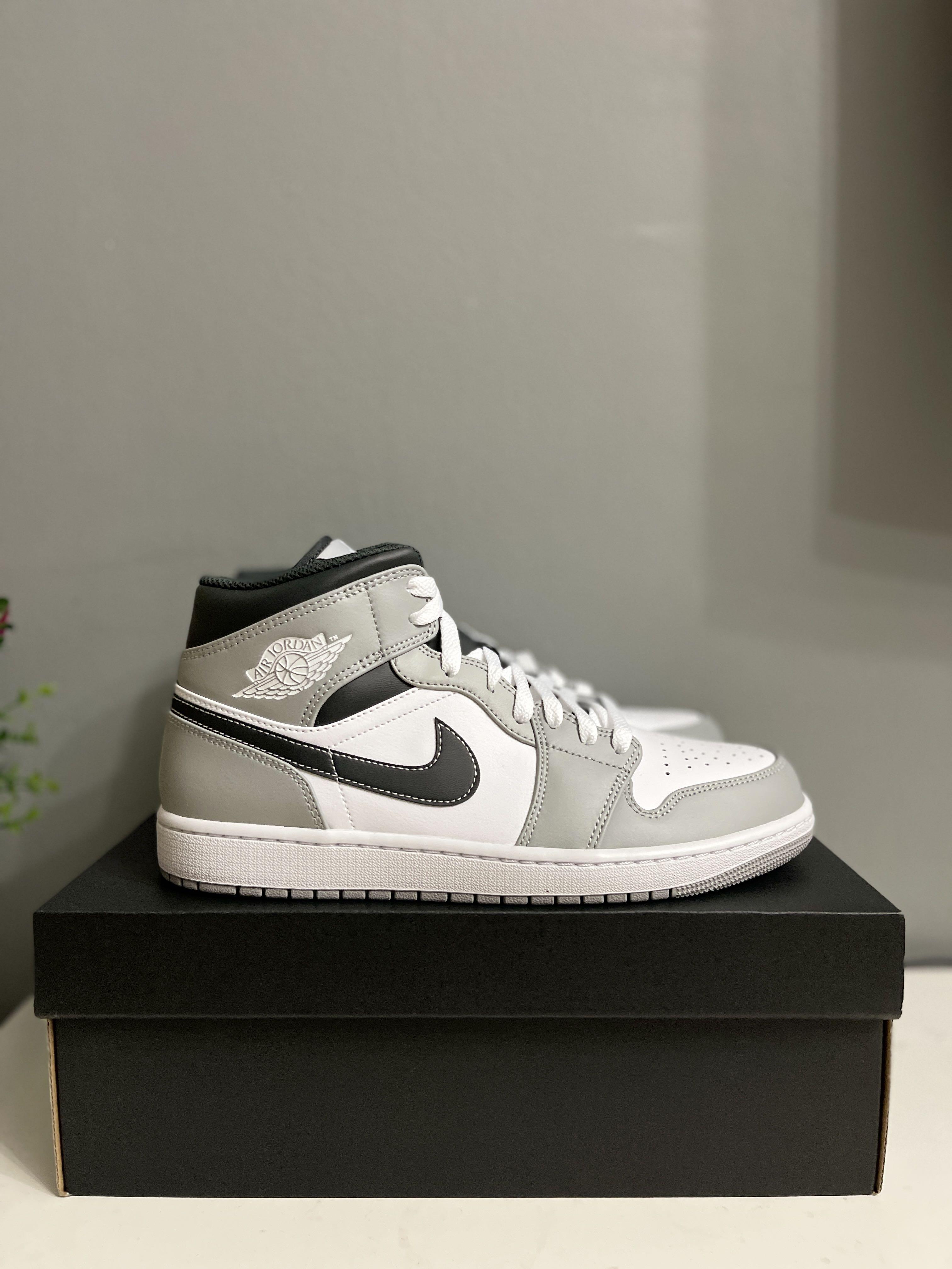 Air Jordan 1 Mid Light Smoke Grey, Men 