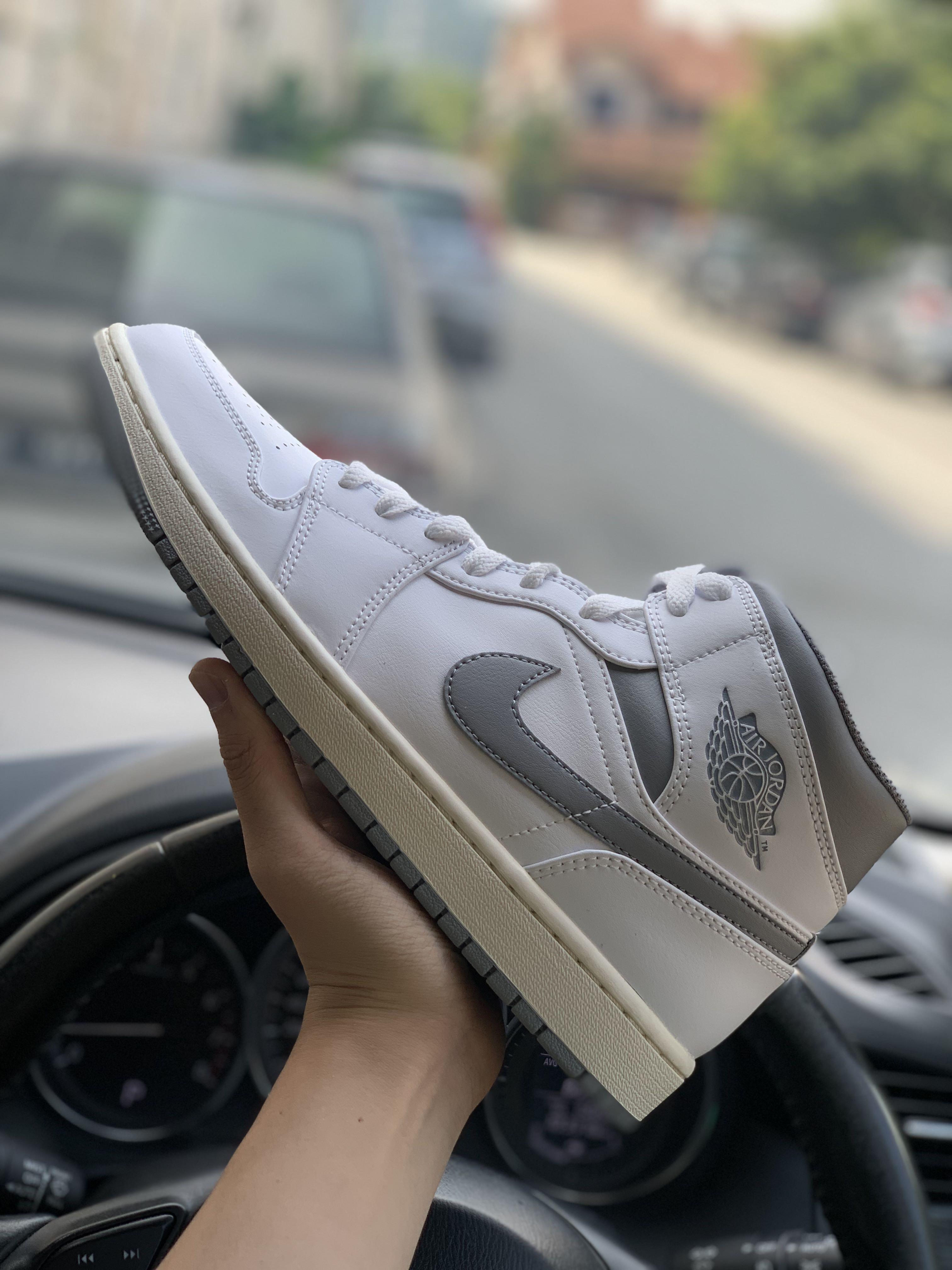 Nike Air Jordan 1 Mid Vintage Grey