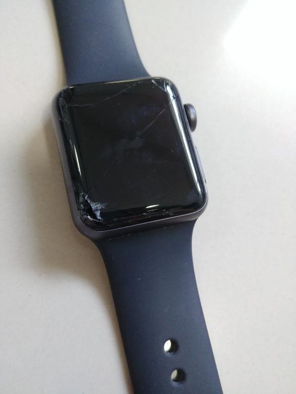 Cracked apple watch series 3 hotsell