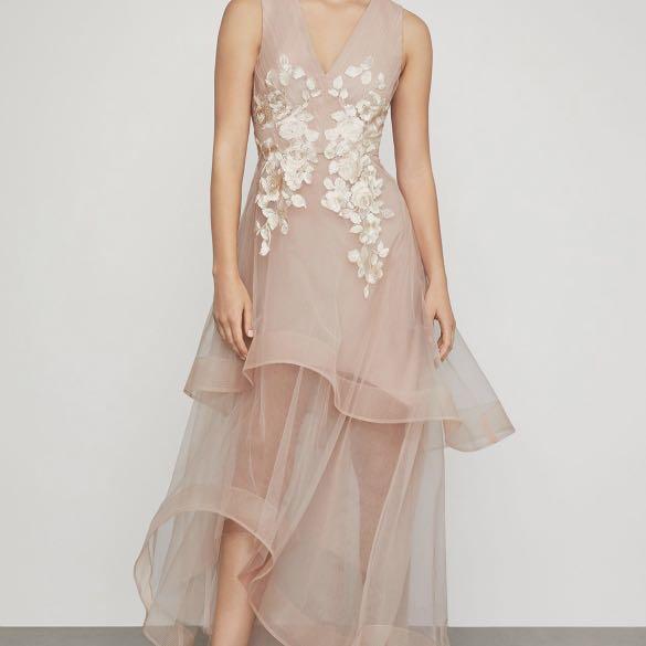 Bcbg sleeveless lace applique top gown
