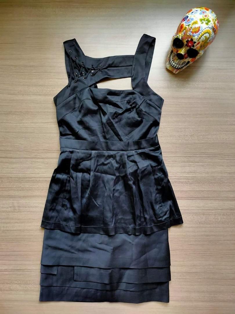 BCBG MAXAZRIA Black Cutout Peplum Pencil Dress (Category: Dresses) located in Las Pinas. Submitted by saudadesph (Listing ID 1167347495, Image 2). Description: fits small - medium 🌸 Payment via BDO, GCASH, UNIONBANK or any cryptocurrency listed on Binance ❤️ Delivery via J&T EXPRESS, LALAMOVE or GRAB ❤️.