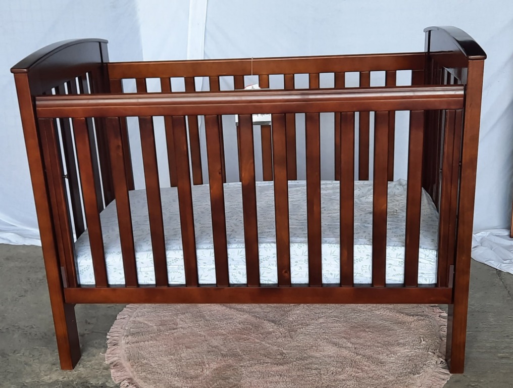Bertini bassinet online