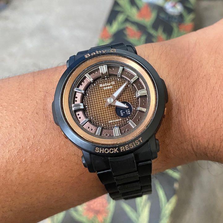 Baby g bga 301 deals
