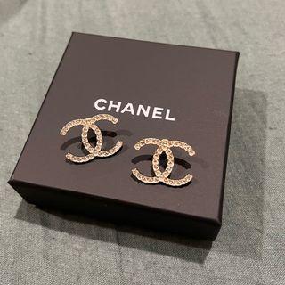 Chanel earrings new authentic