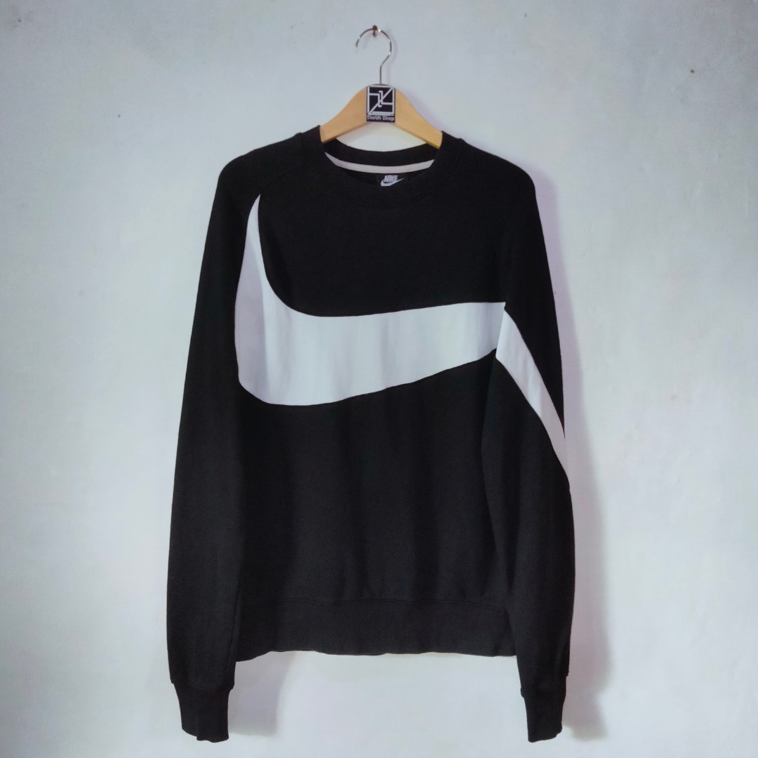 Nike big swoosh crew neck top