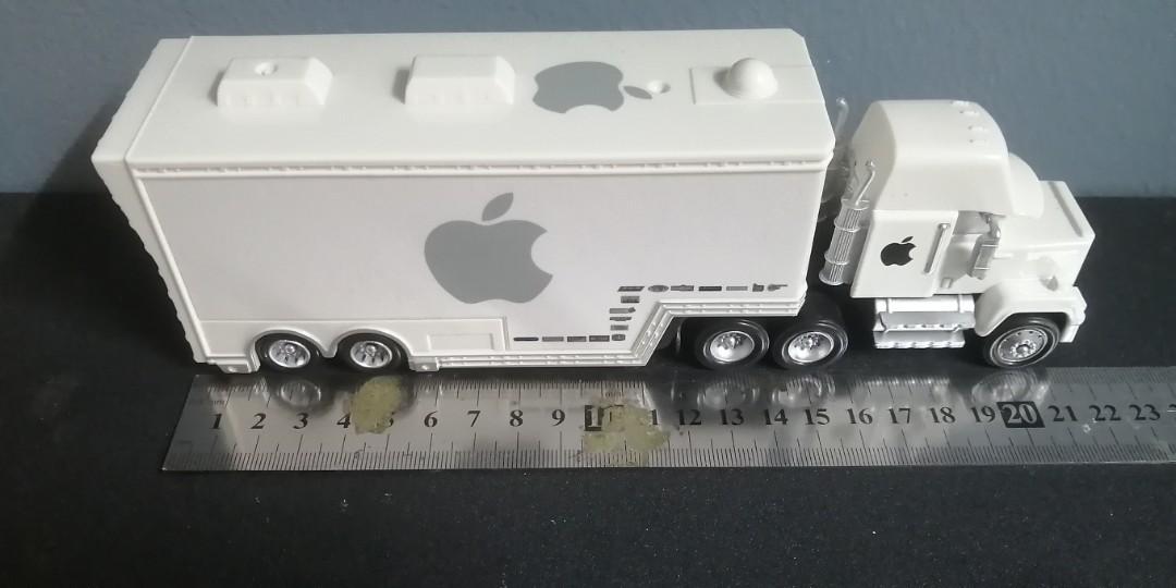 Disney Cars 1 55 No 84 Apple Rig Trailer White Hobbies Toys