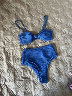 (Category: ) located in . Submitted by shoppreloved123 (Listing ID 1167247831, Image 1). Description: .