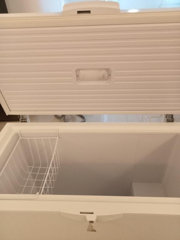 ★free deliver★250L chest freezer with deliver, TV & Home Appliances