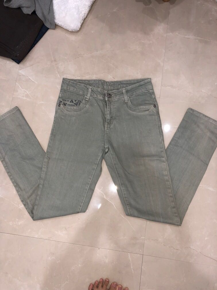 guess jeans, Fesyen Wanita, Pakaian 