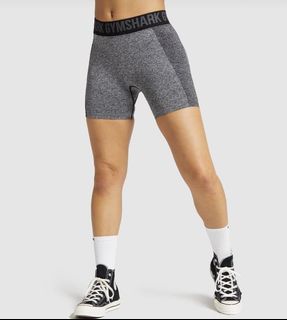 (Category: ) located in . Submitted by sophisticatedwardrobe (Listing ID 1167291723, Image 1). Description: .
