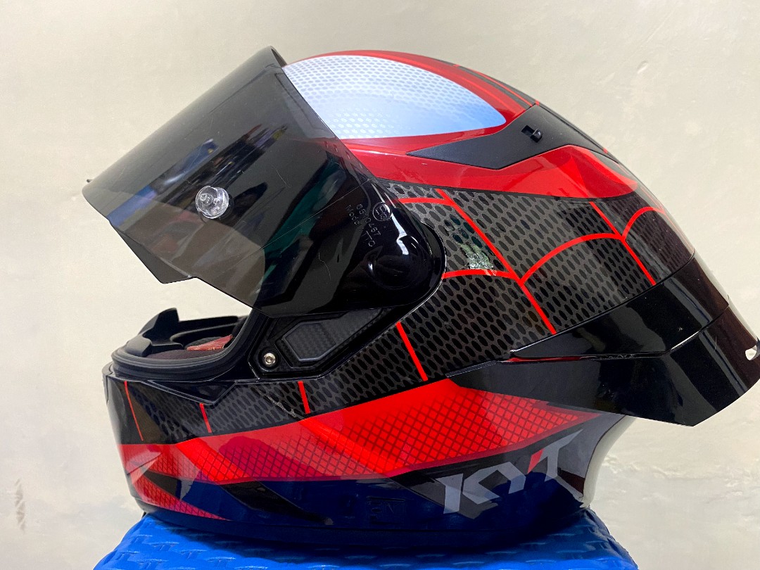 Helm spiderman store