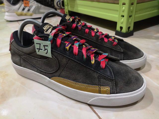 Nike blazer low chinese new year top