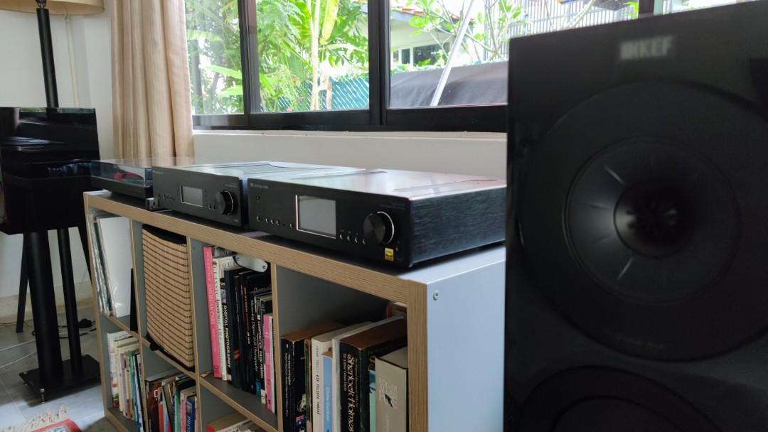 Kef r3 black on sale