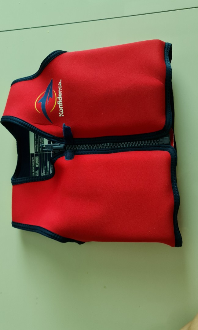 Konfidence Swim Jacket, Sports Equipment, Sports & Games, Water Sports
