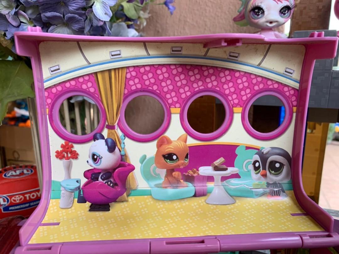 Littlest Pet Shop Jet Plane, Hobbies & Toys, Toys & Games on Carousell