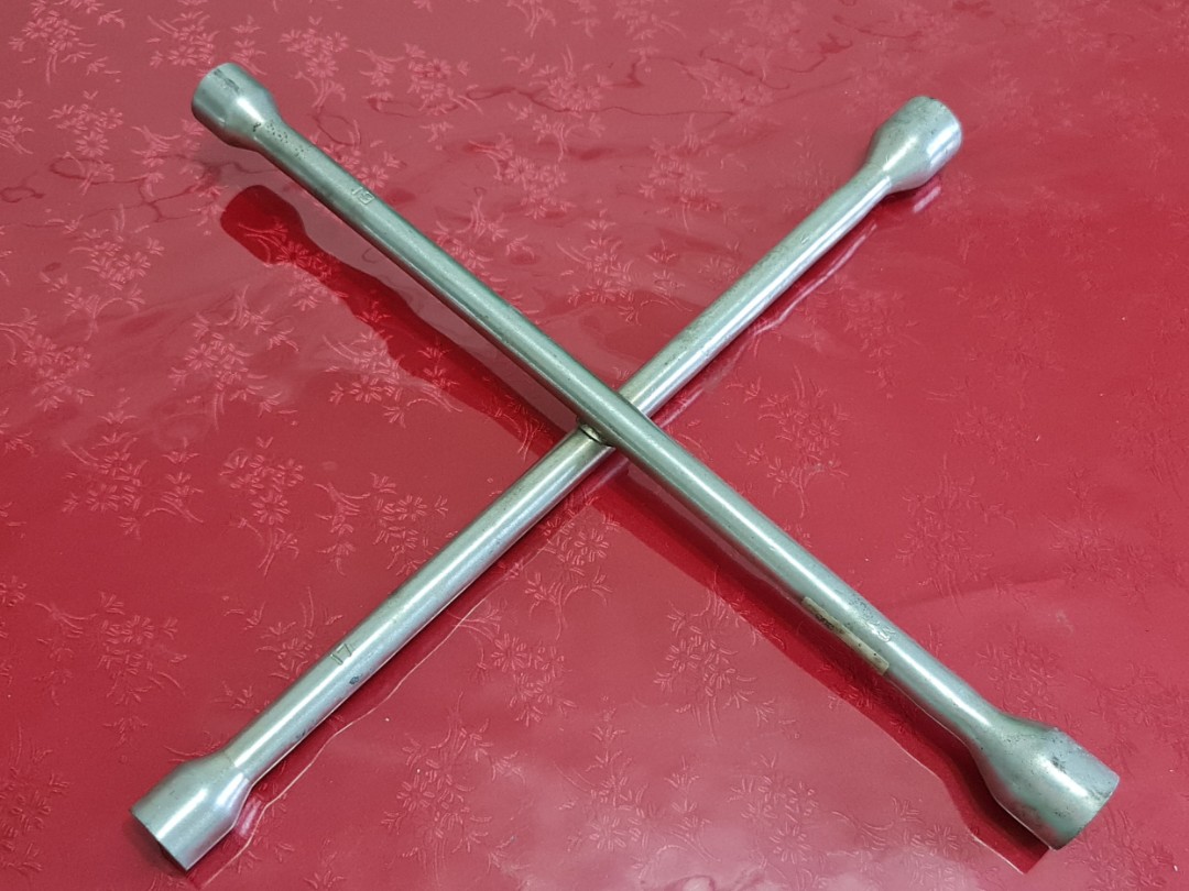 Lug Wrench / Wheel Nut Wrench / Cross Rim Wrench, Car Accessories