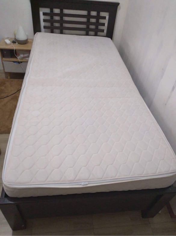 Mahogany & Yakal Single Bed with 6" Uratex Edge Quilted Mattress