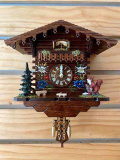 Miniature chalet cuckoo clock