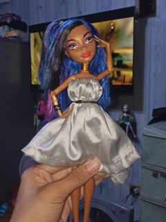 (Category: ) located in . Submitted by Miss_Prada (Listing ID 1167266560, Image 1). Description: .