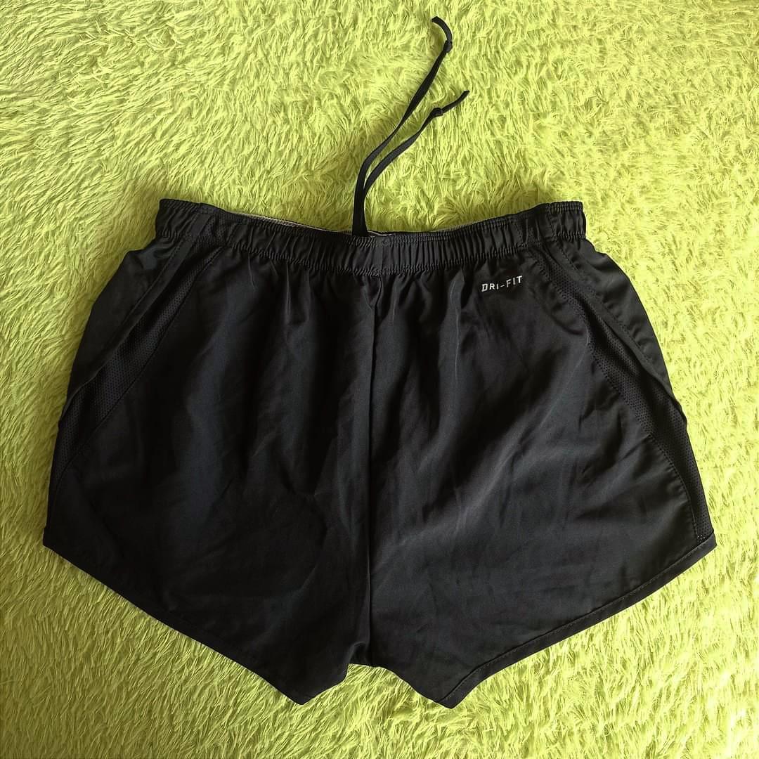 NIKE DRIFIT WOMEN SHORT- CELANA SPORT 