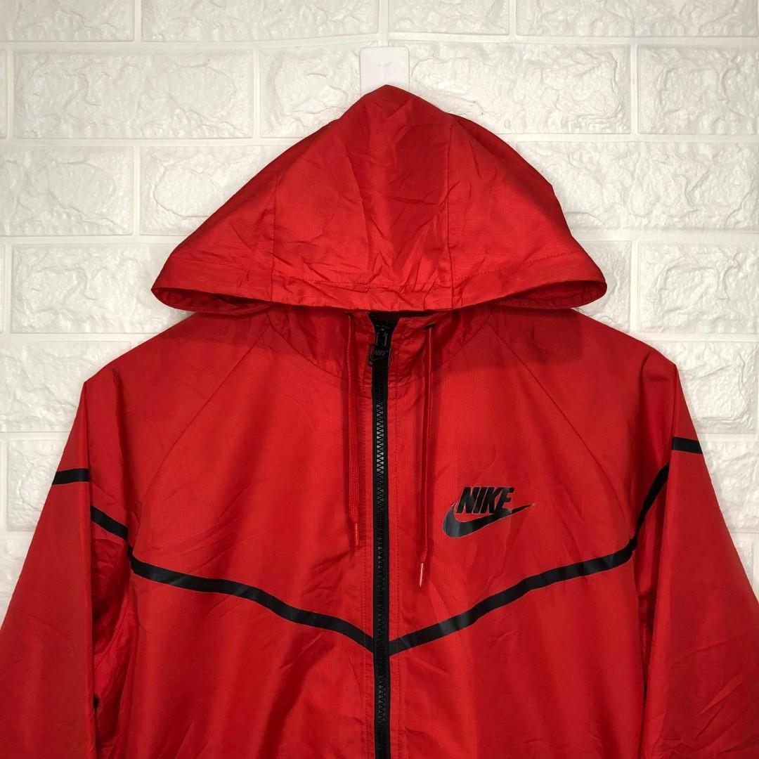 nike windbreaker fleece