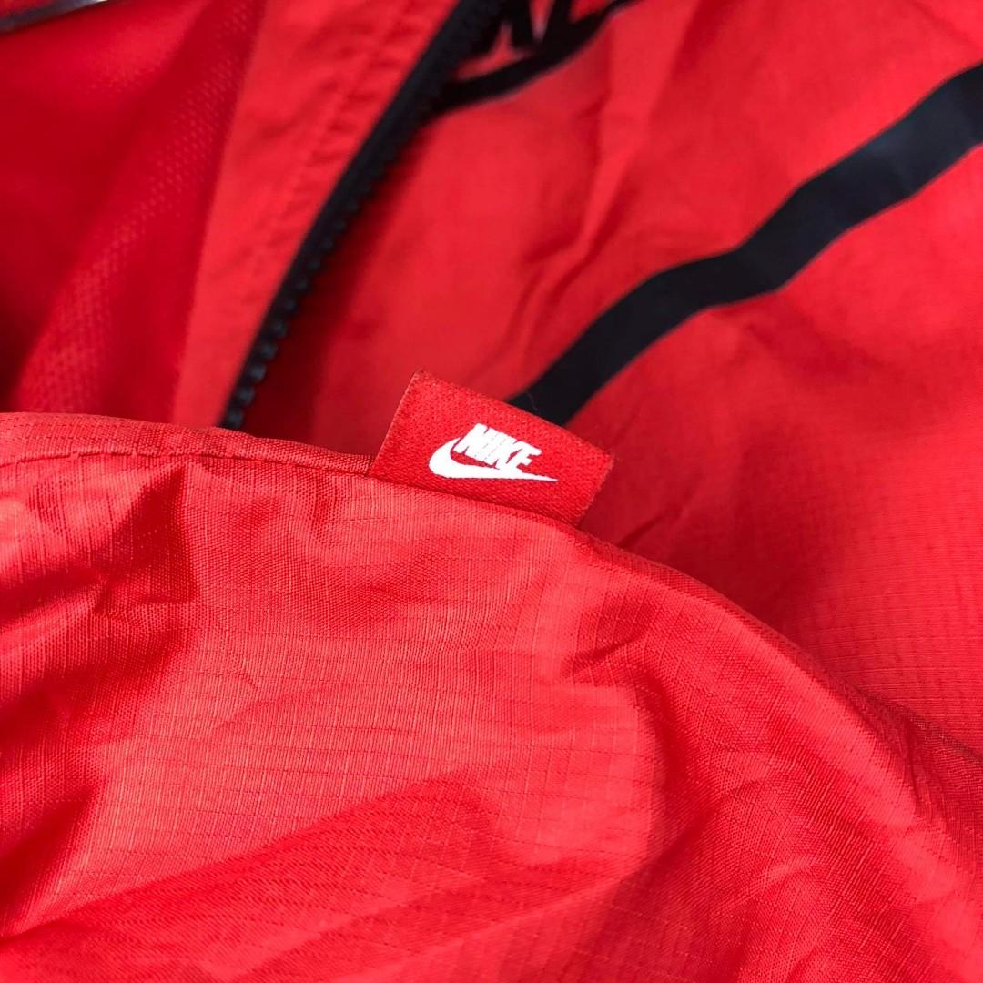 nike windbreaker fleece