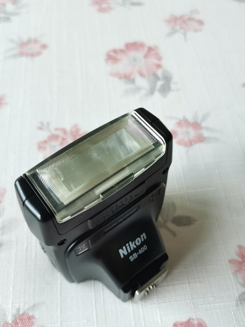 Nikon SB400 flash, Photography, Photography Accessories, Flashes on