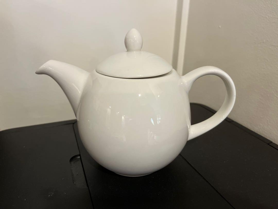 Plain White English Teapot, Furniture & Home Living, Kitchenware