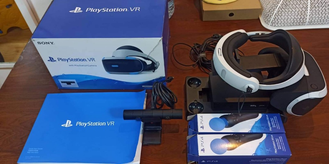 Playstation Vr version 2 w/ Ps5 adapter, Video Gaming, Gaming