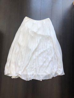 Pleated skirt by babaton size small