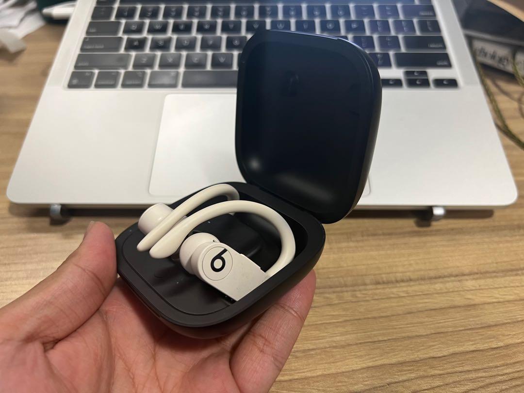 Powerbeats pro hotsell ivory