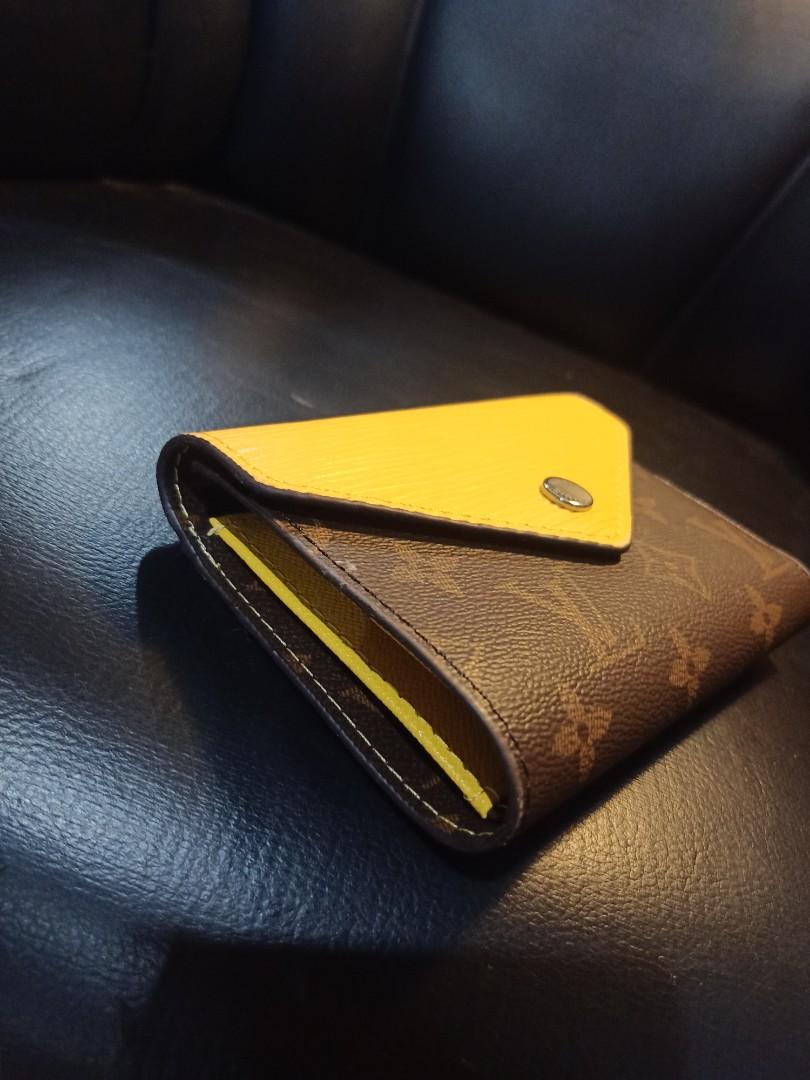 Preloved lv envelope mono (Category: Luxury Bags & Wallets) located in Cebu City. Submitted by day.98 (Listing ID 1167375388, Image 3). Description: 🇯🇵from japan surplus 🇯🇵genuine leather 🇯🇵meduim size 🇯🇵two color 🇯🇵coded.