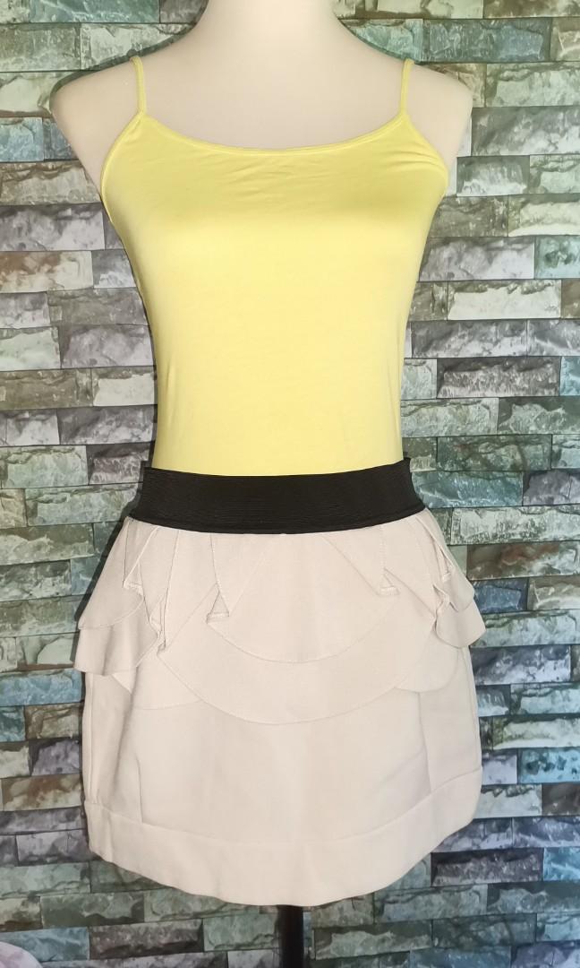 Yellow skirt primark shop