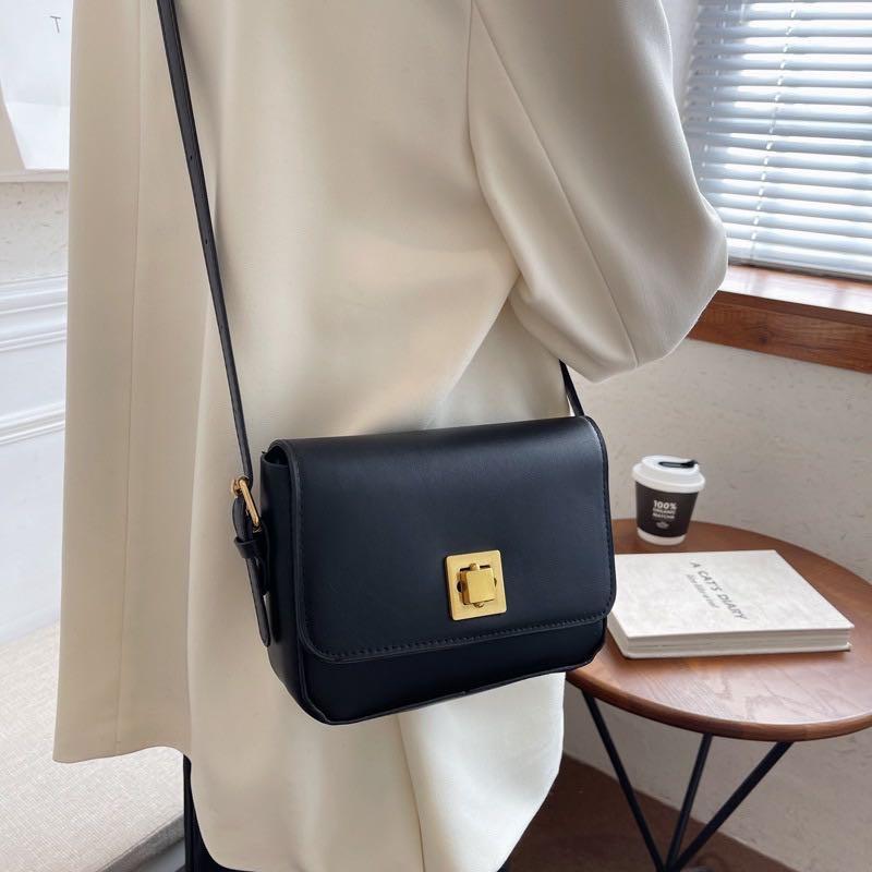 Ready Stock In Malaysia Afzal Fashion Trend Women Cute Small Crossbody Bag Wild Ruched Cloud Tote Cell Phone Purse Messenger Beg
