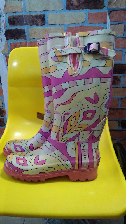 Tamara henriques outlet rain boots