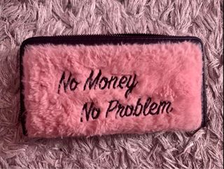 (Category: ) located in . Submitted by strangerthingsxoxo (Listing ID 1167213574, Image 1). Description: .