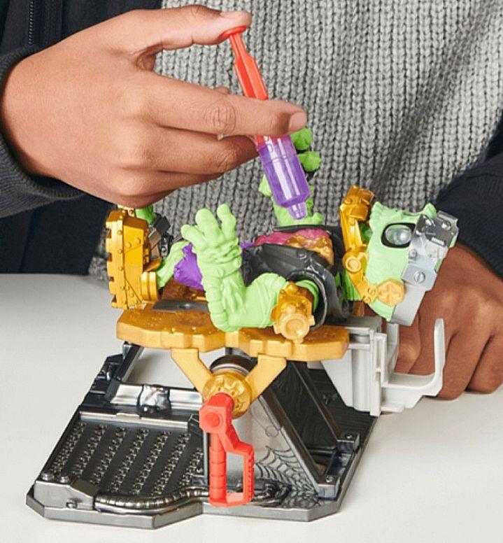 Treasure X Mega Monster Lab Gold Moose Toys Kids Activity Playset Toy ...