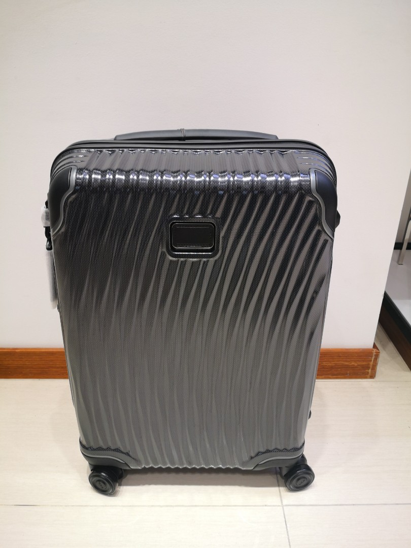 Tumi Latitude international carry on 44,000php, Hobbies & Toys